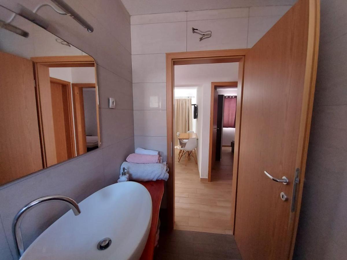 Frane Apartment Zavalatica Extérieur photo